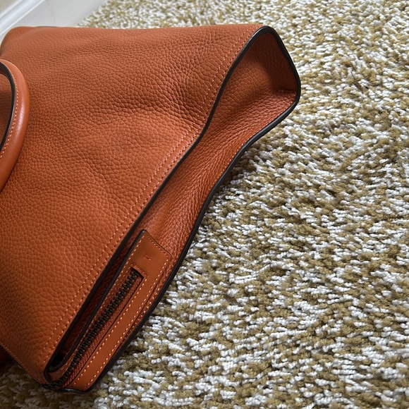 Coach - Picture 12 of 15